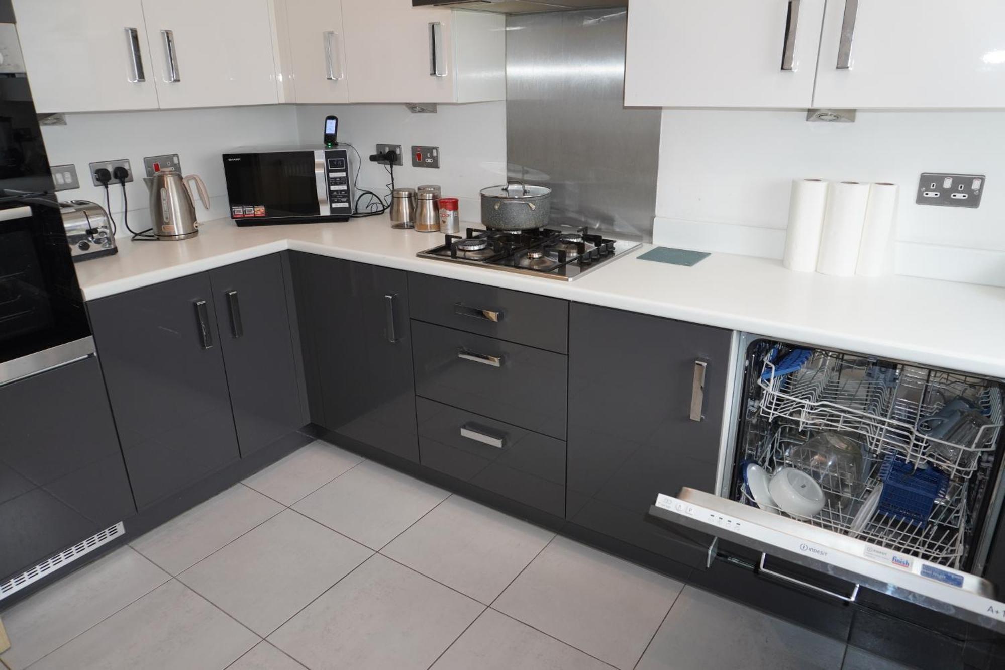 Luxury Rooms - Pick A Room - Free Parking & Kitchen Access, Near Etihad Stadium, The Coop Live & Piccadilly Station, Manchester Exterior photo