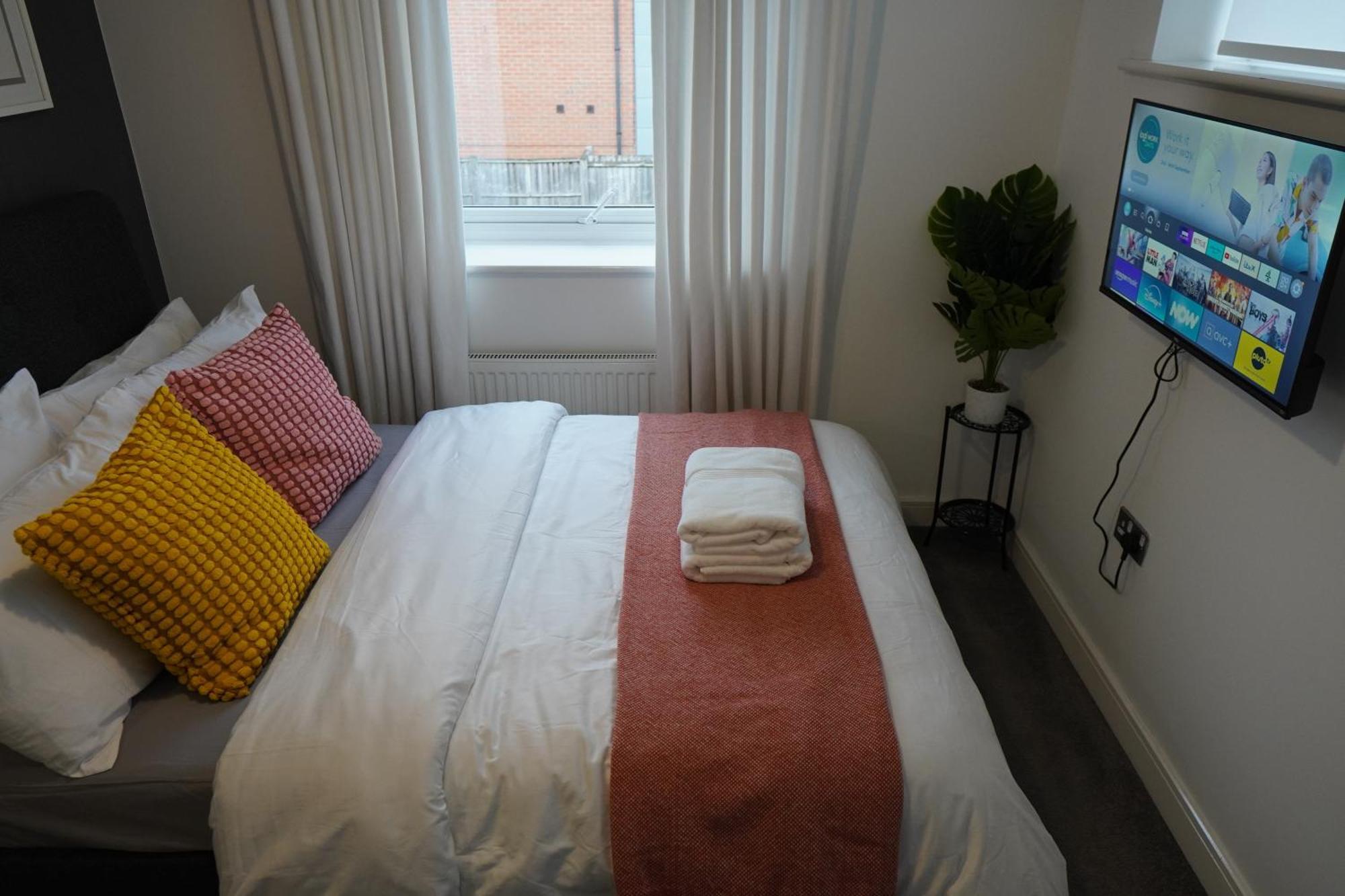 Luxury Rooms - Pick A Room - Free Parking & Kitchen Access, Near Etihad Stadium, The Coop Live & Piccadilly Station, Manchester Exterior photo