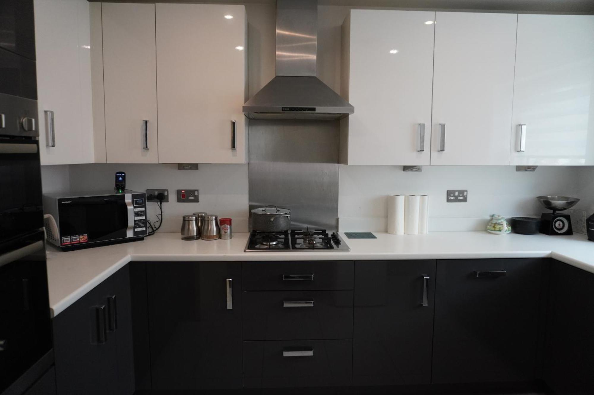 Luxury Rooms - Pick A Room - Free Parking & Kitchen Access, Near Etihad Stadium, The Coop Live & Piccadilly Station, Manchester Exterior photo